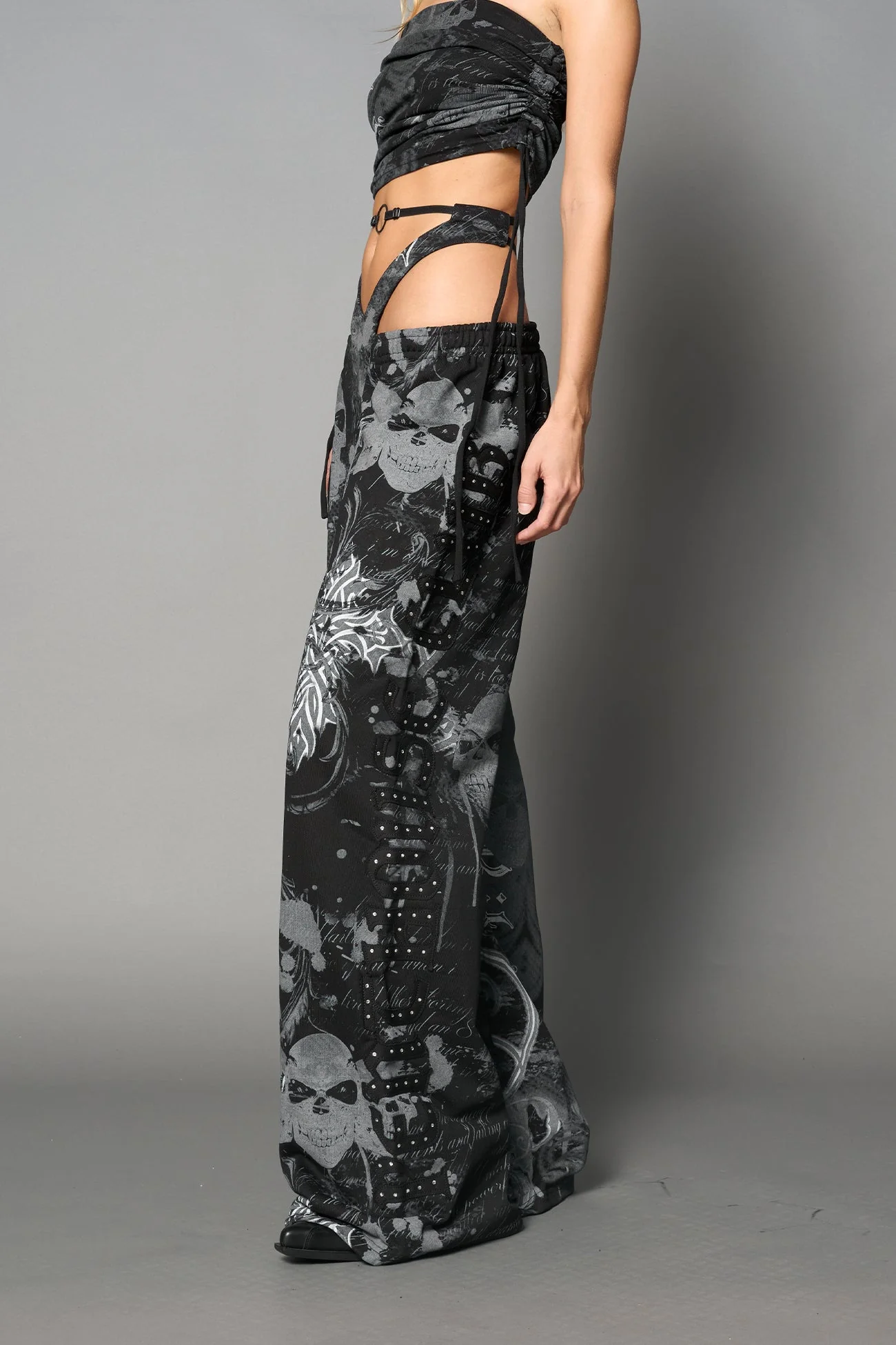 Beverly Hills G-String Sweatpants - Image 11