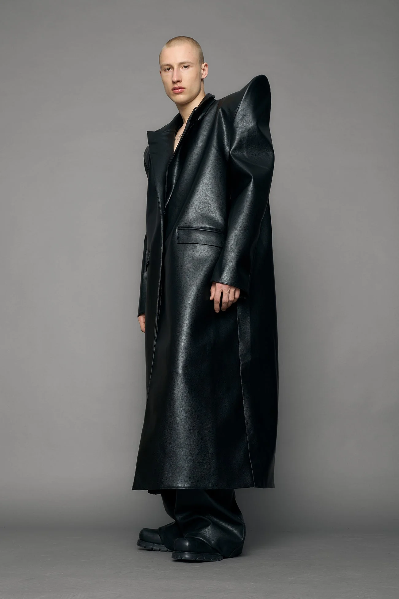 Doomsday Elongated Leather Coat - Image 9