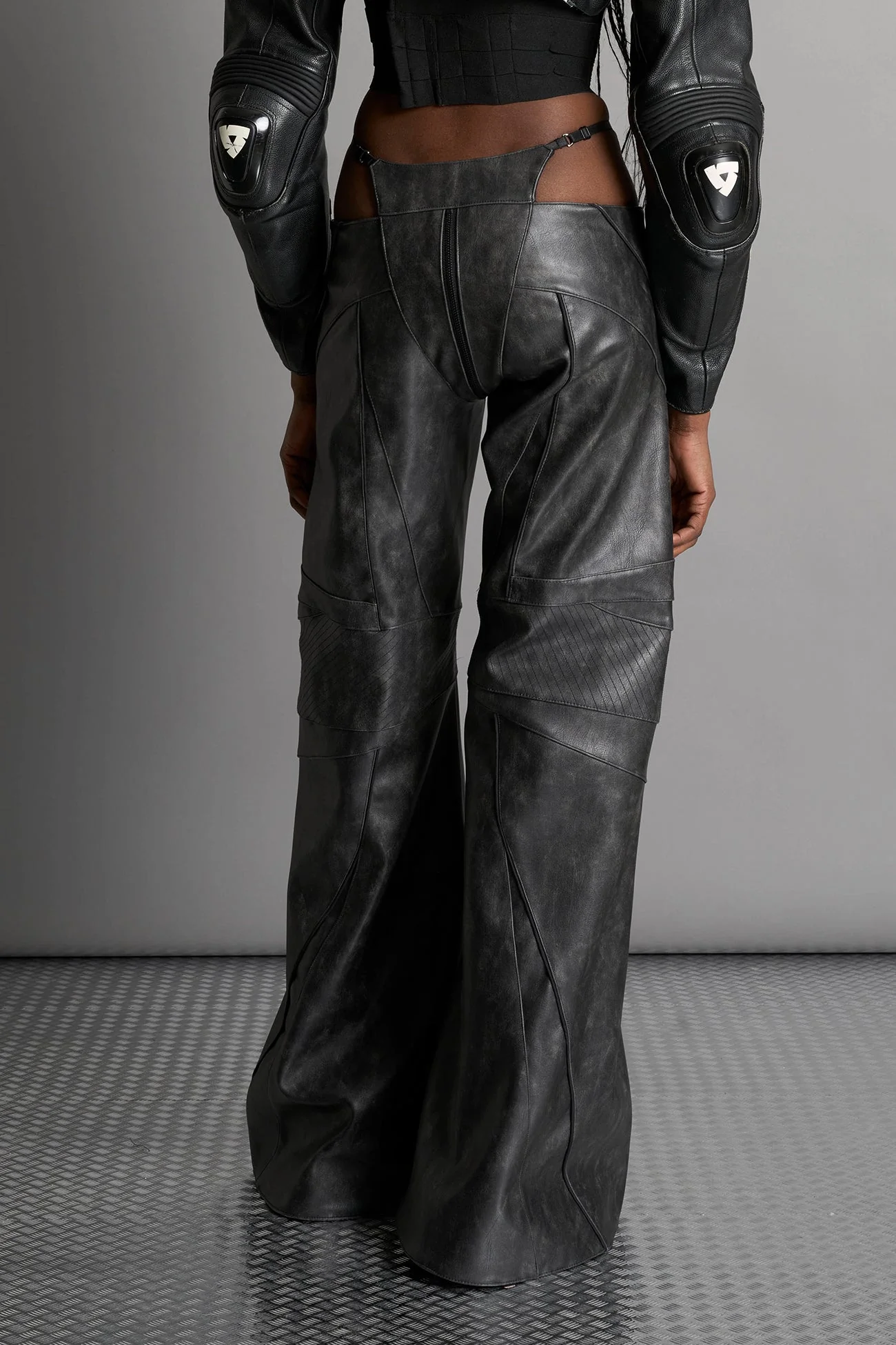 Oversize Thong Pants - Image 24