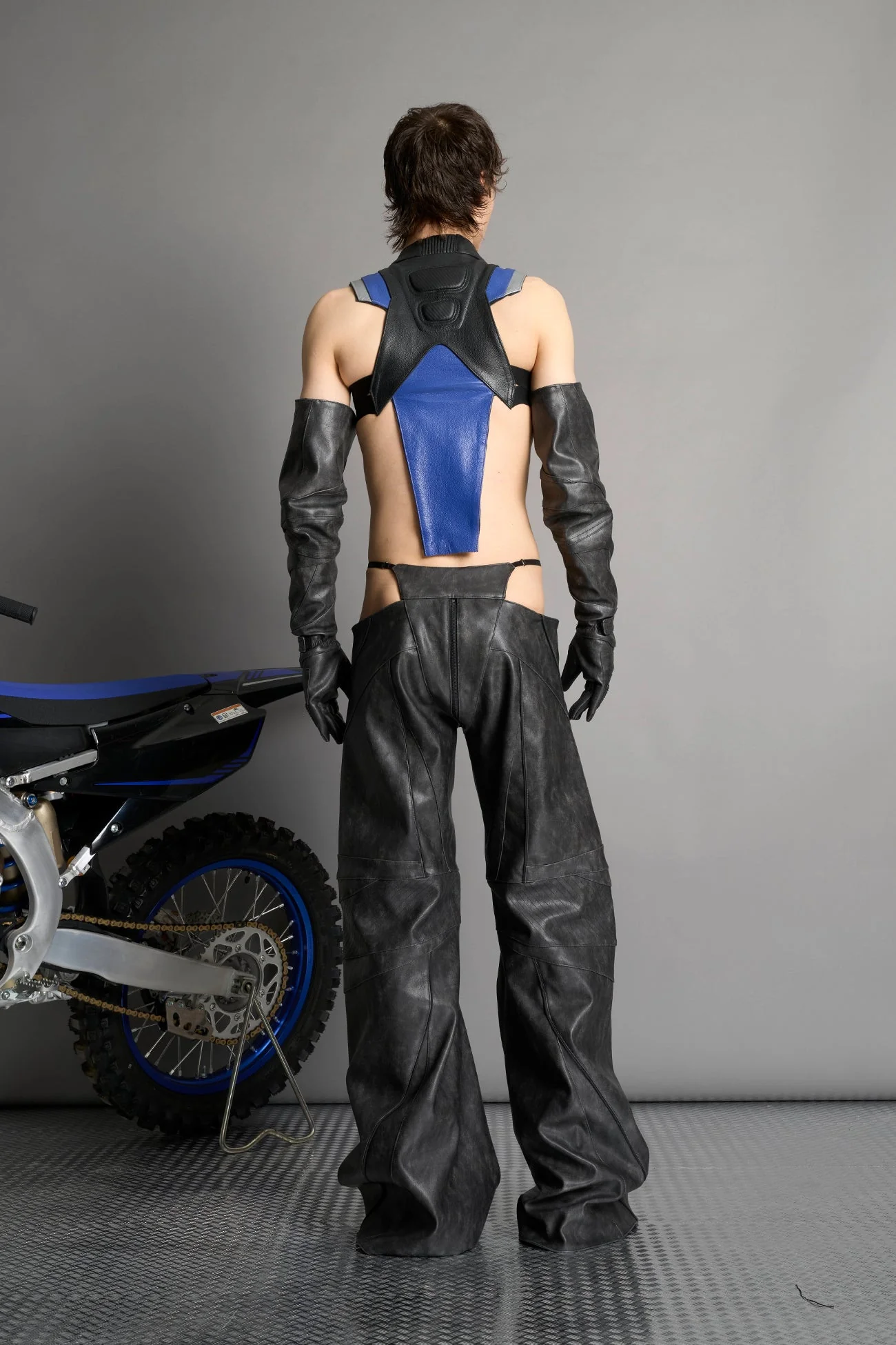 Oversize Thong Pants - Image 27