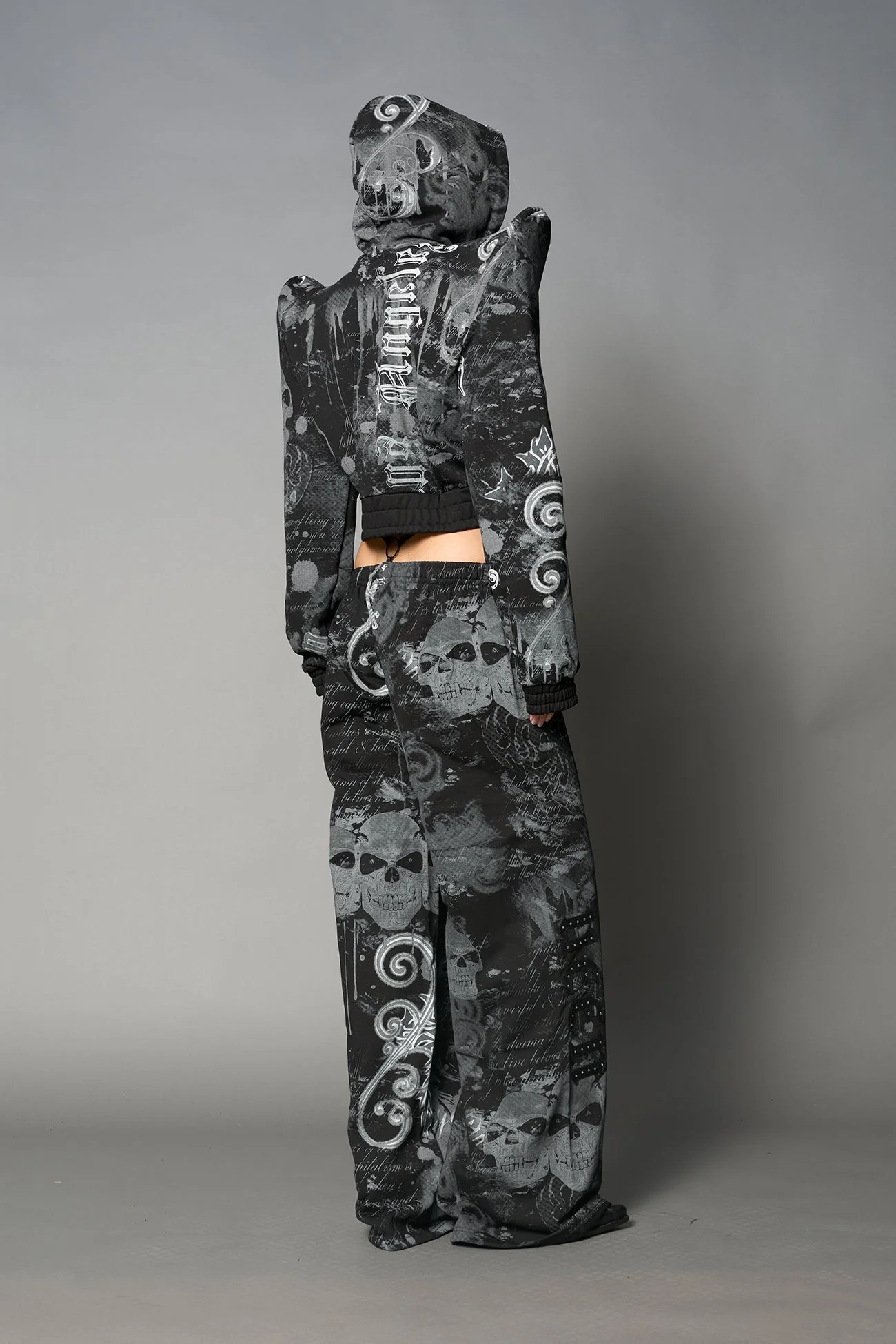 Penthouse Zip Jacket - Image 15