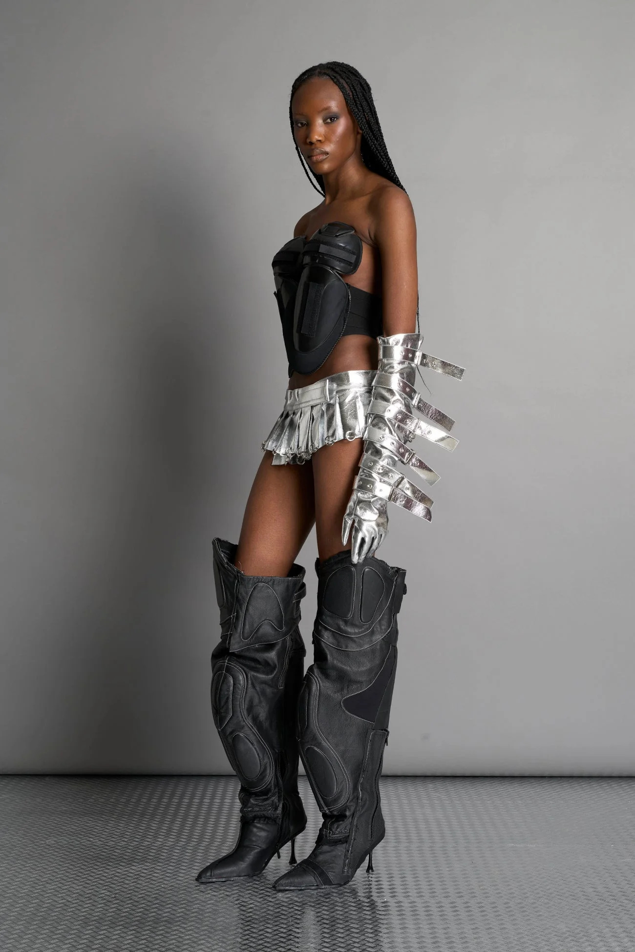 Pleated Mini Skirt With Rings - Image 17