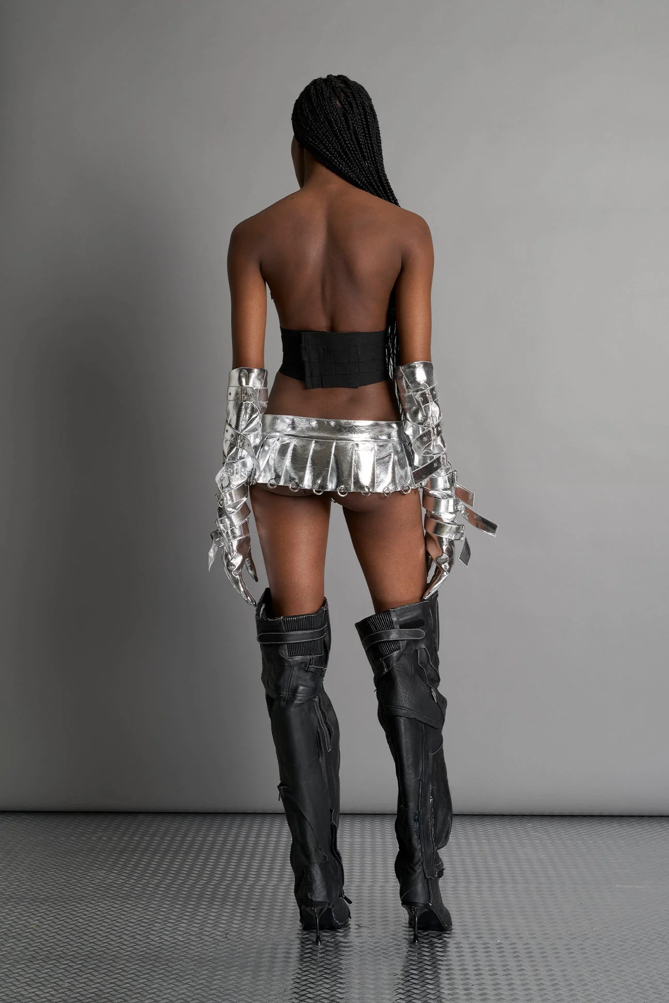 Pleated Mini Skirt With Rings - Image 18