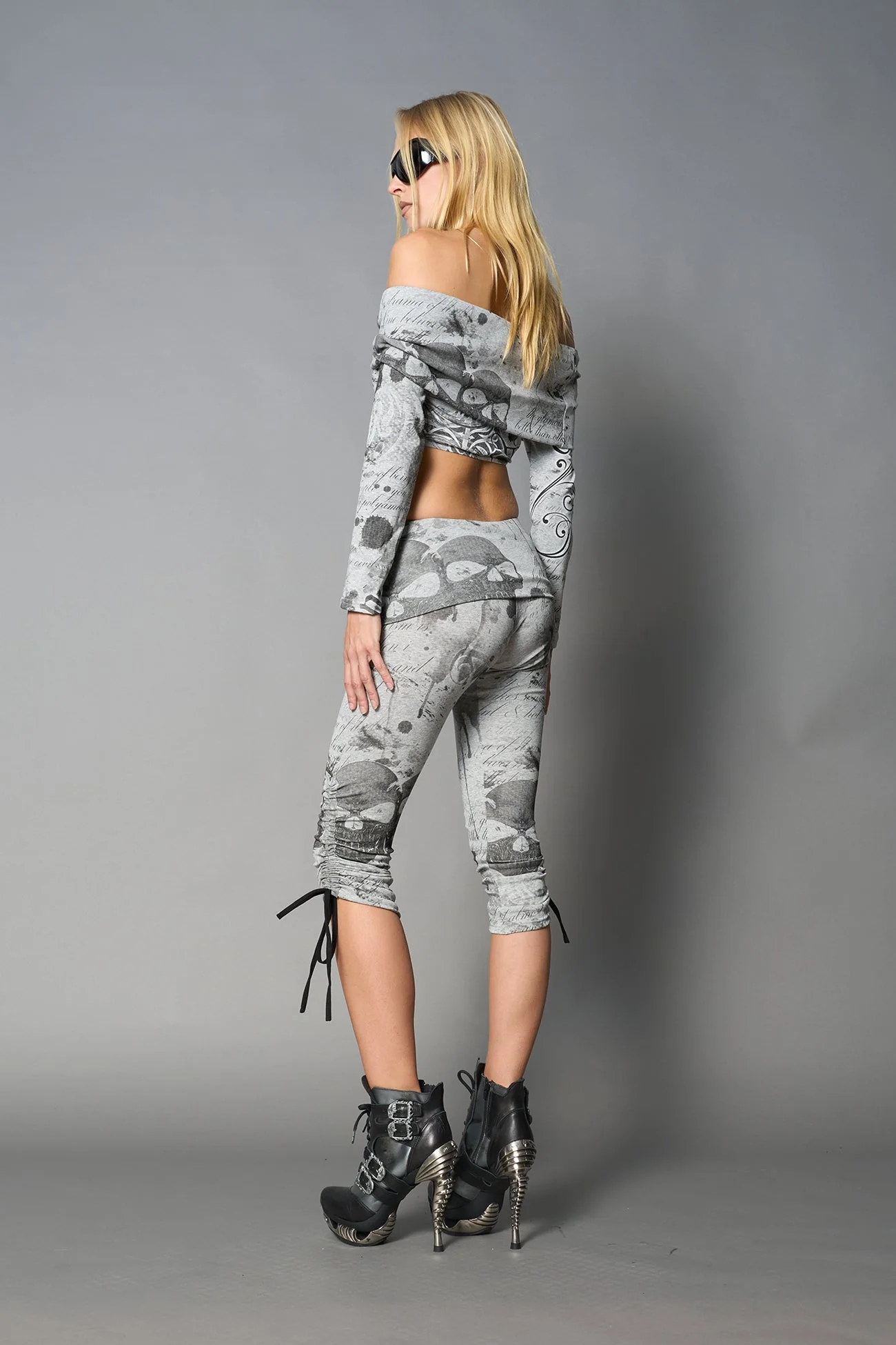 Totally Capris - Image 18