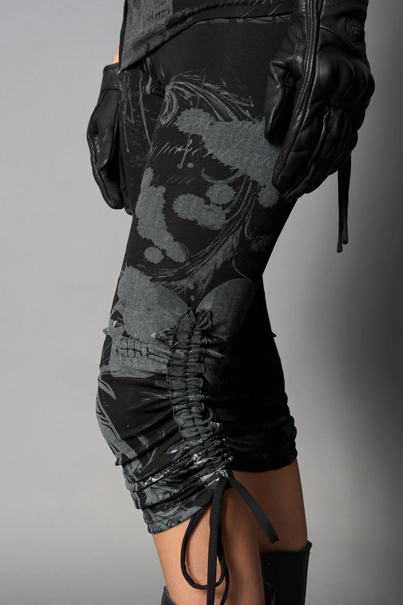 Totally Capris - Image 8