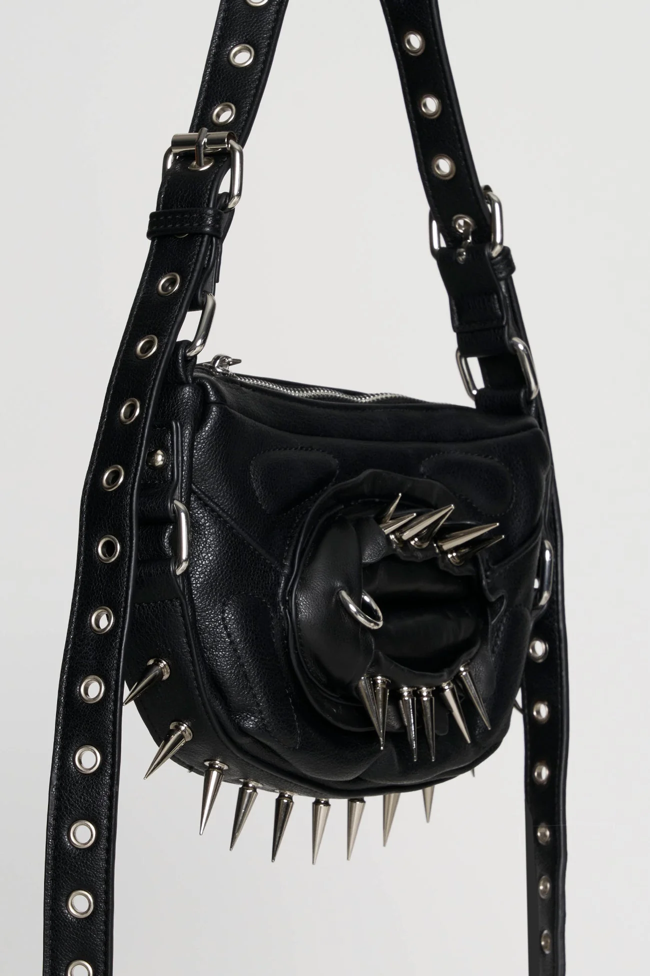 Vulva Spike Bag - Image 5