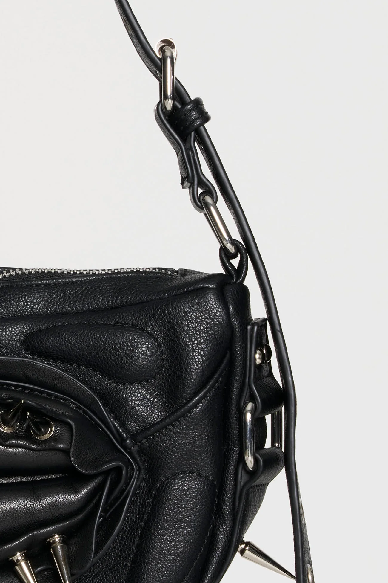 Vulva Spike Bag - Image 8